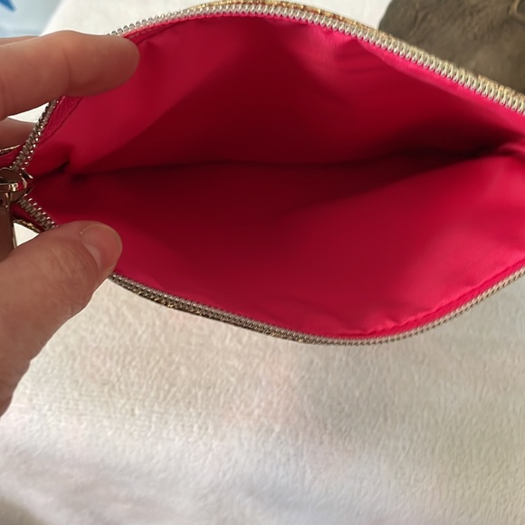 Breakups to Makeup cosmetic bag - Picture 4 of 6